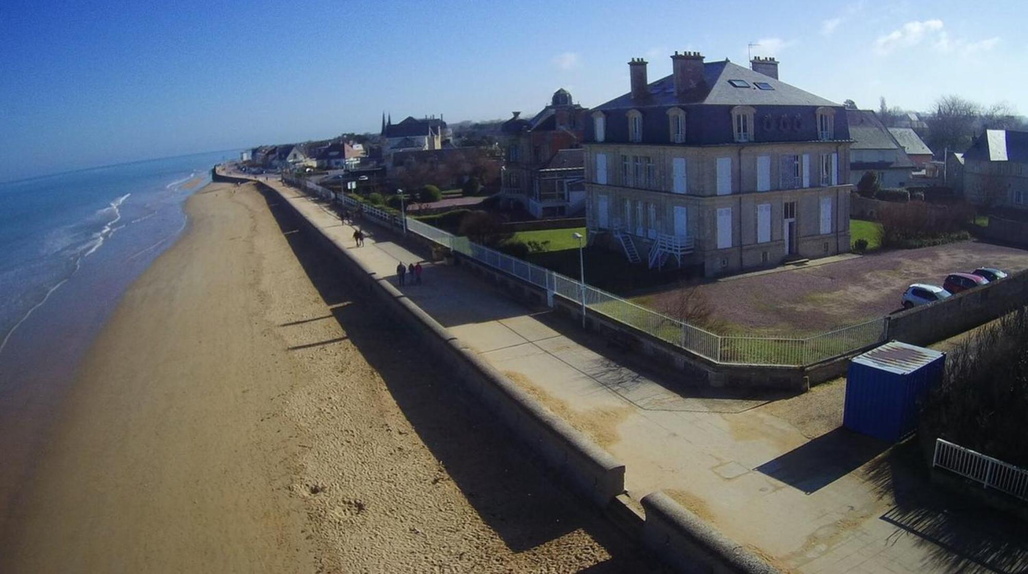 Sunny On D-day With Parking